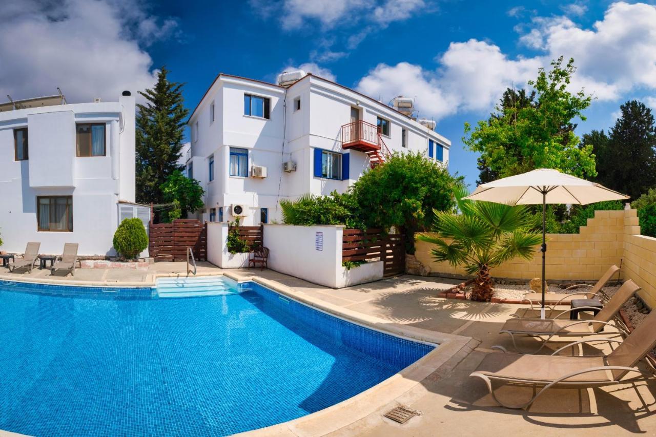 Townhouse By The Sea Pirate Harbor Apartment Paphos Luaran gambar