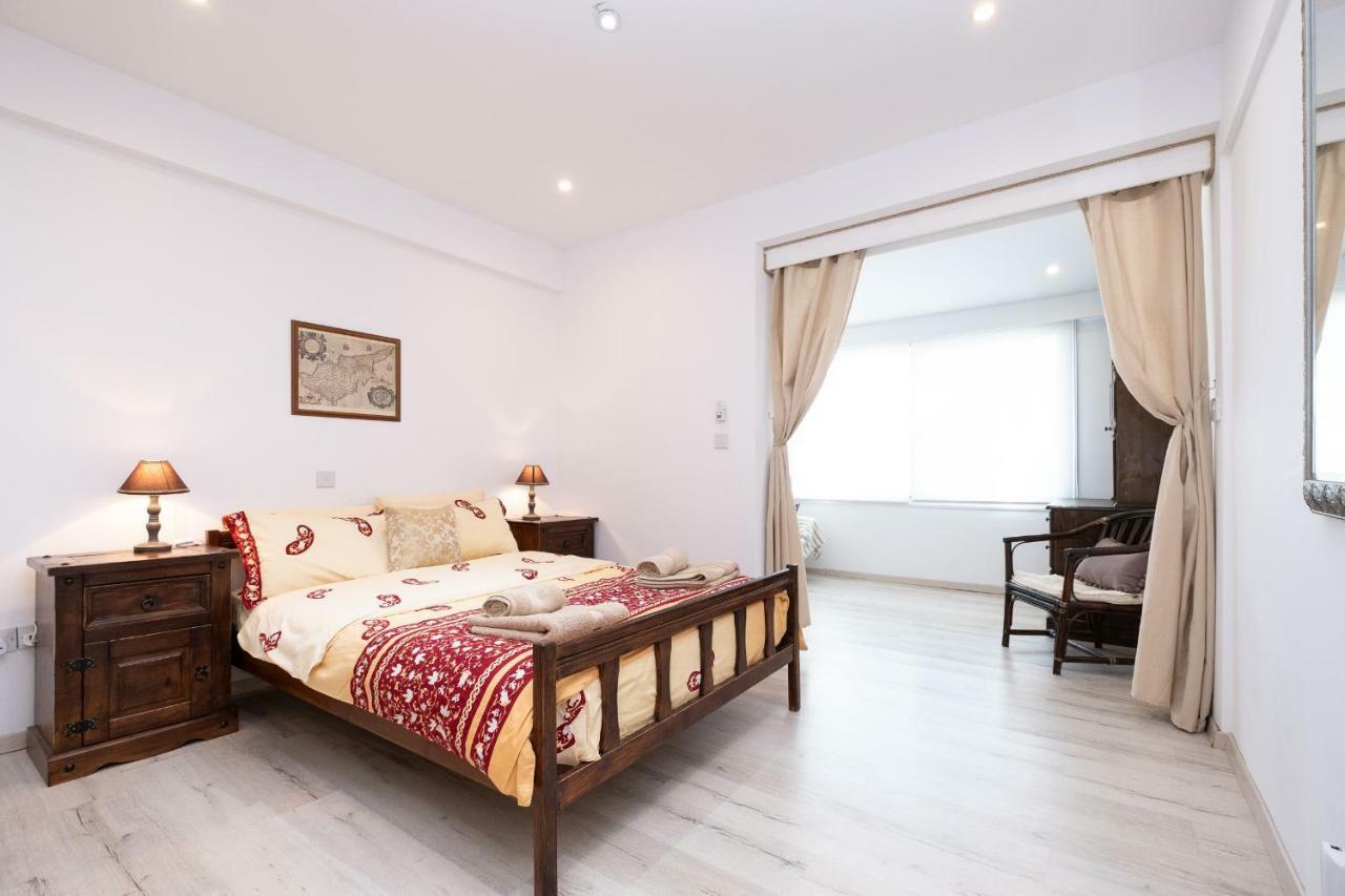 Townhouse By The Sea Pirate Harbor Apartment Paphos Luaran gambar