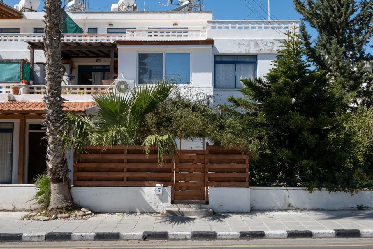Townhouse By The Sea Pirate Harbor Apartment Paphos Luaran gambar